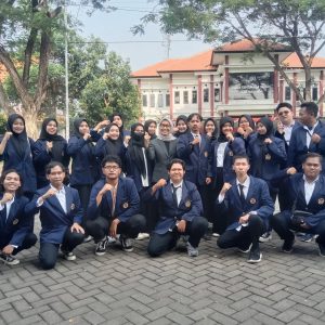 10-Nopember-2024-Dalam-rangka-memperingati-Hari-Pahlawan-.Mahasiswa-Universitas-Merdeka-Pasurua